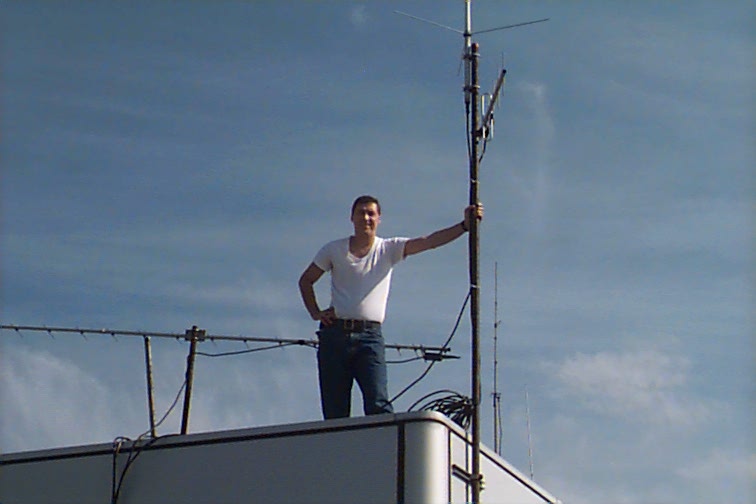 Kb2vlx30.jpg (38545 bytes)